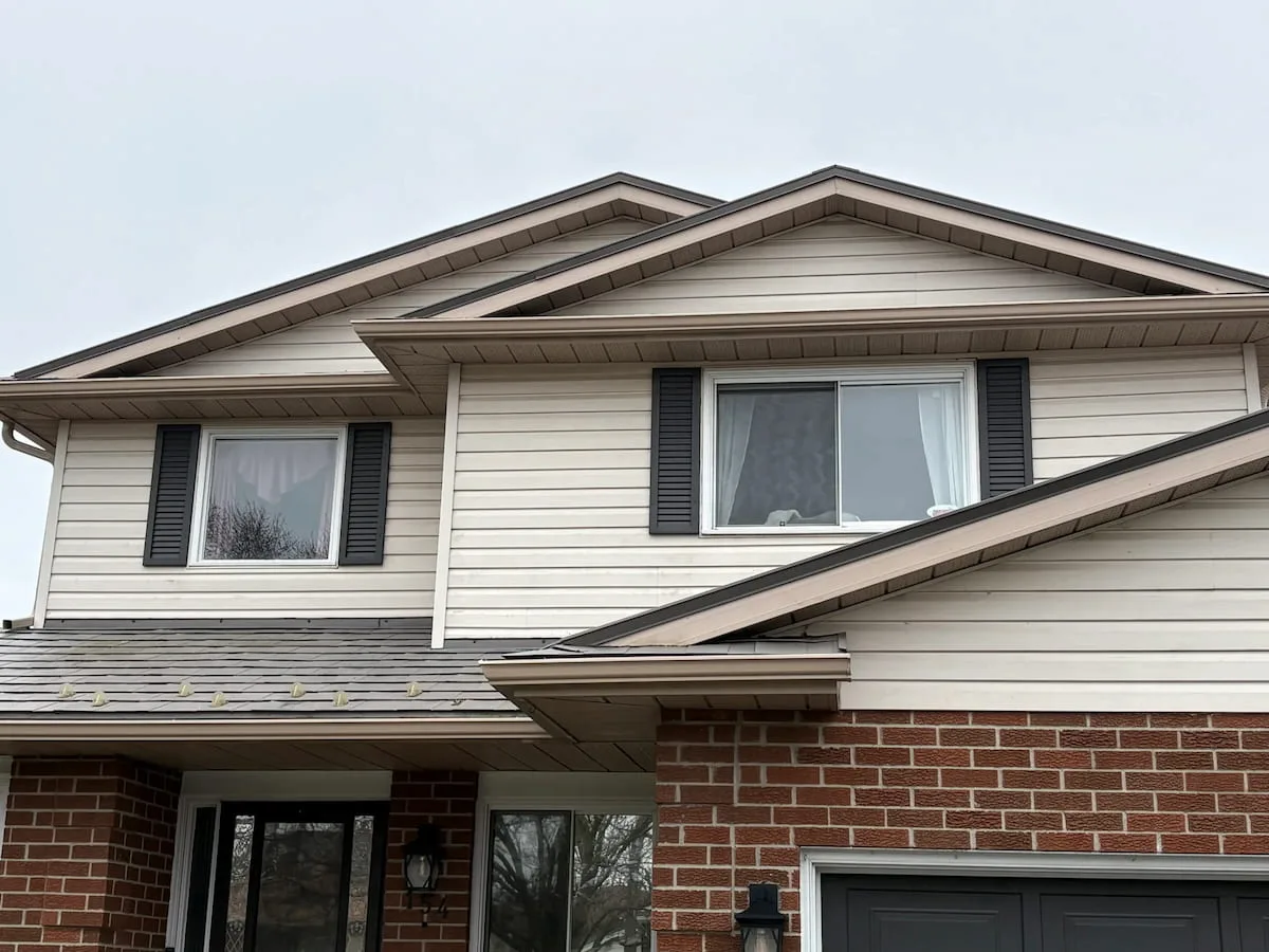 Eavestrough soffit and fascia installation by Great Northern Home Exteriors in Niagara Region