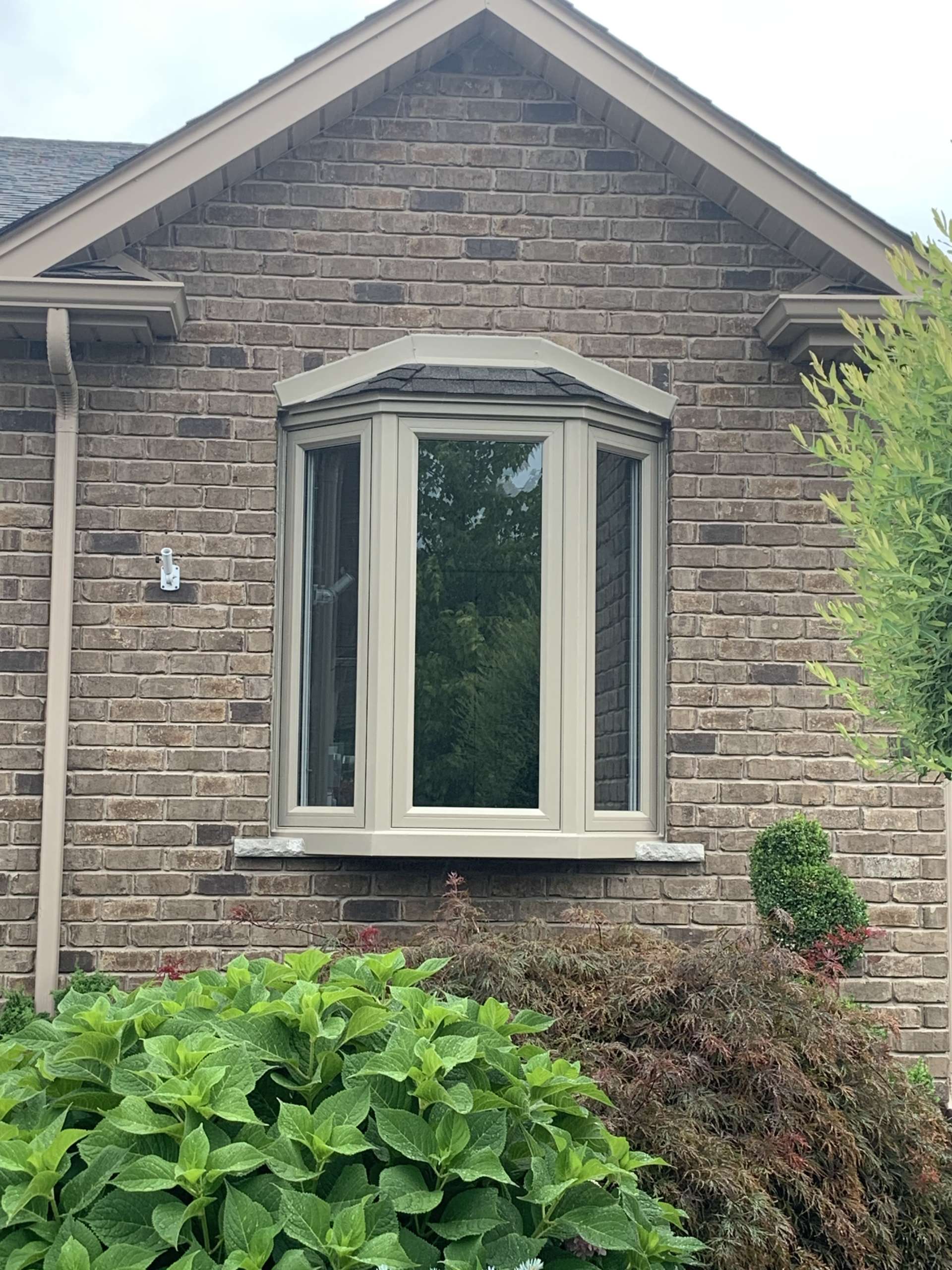 Pebble Clay Bay Window