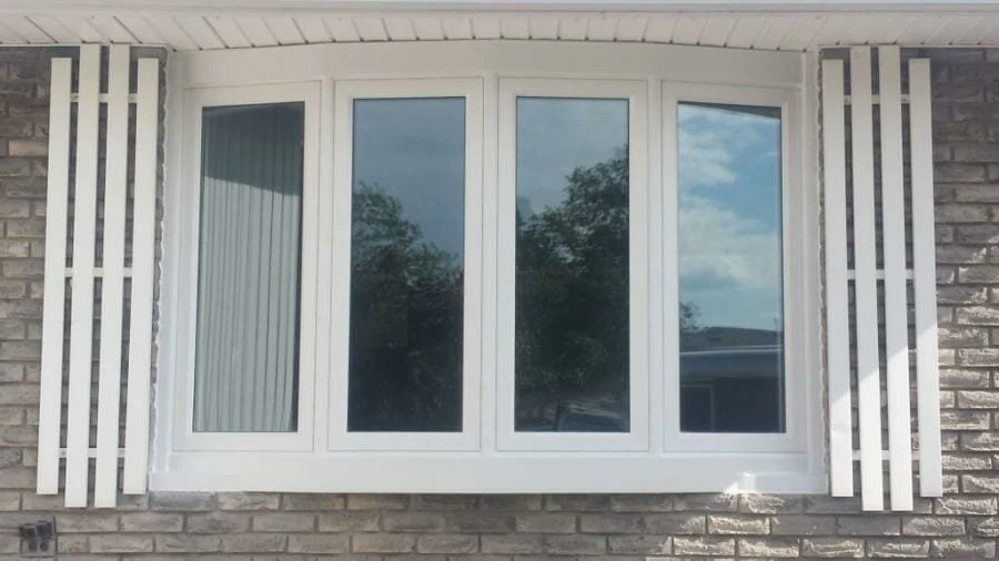 Bow window installation by Great Northern Home Exteriors in Niagara Falls
