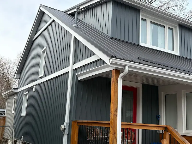Modern board and batten vinyl siding installation completed in St. Catharines by Great Northern Home Exteriors
